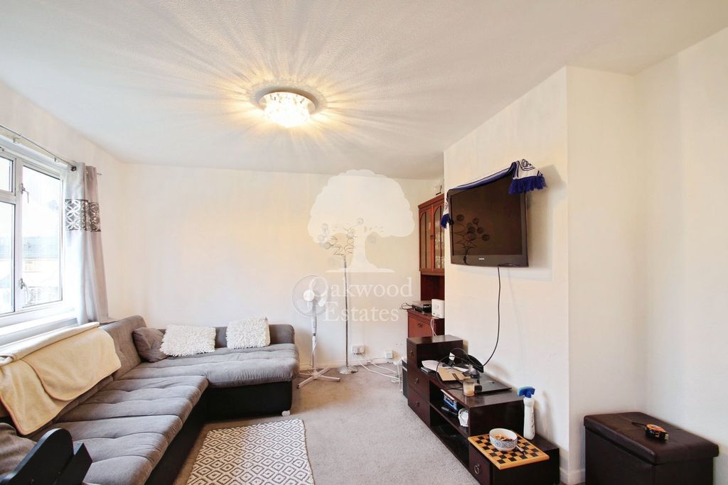 Property photo 2 of 16