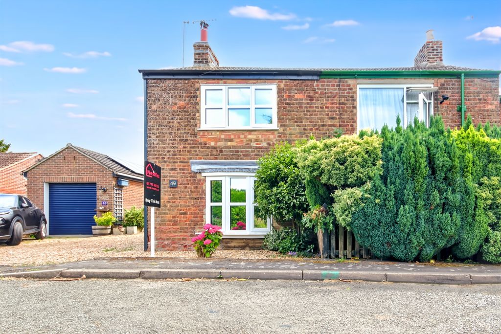 Property photo 1 of 31 49-Hix_00001