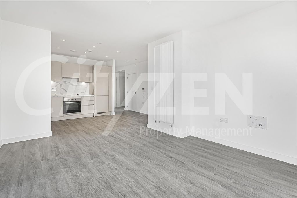 Property photo 3 of 12 Reception Room