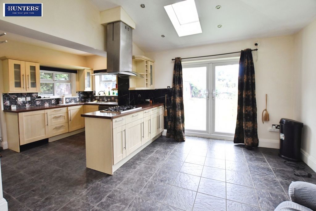 Property photo 2 of 23 Open Plan Kitchen / Diner