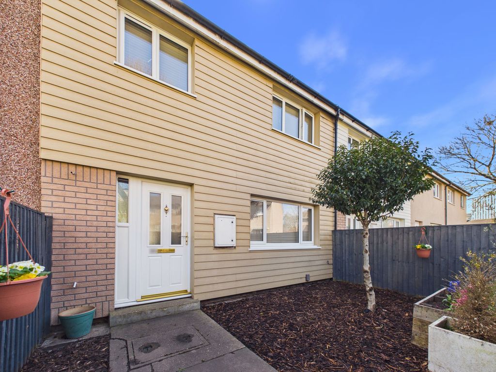 Property photo 1 of 14 Front