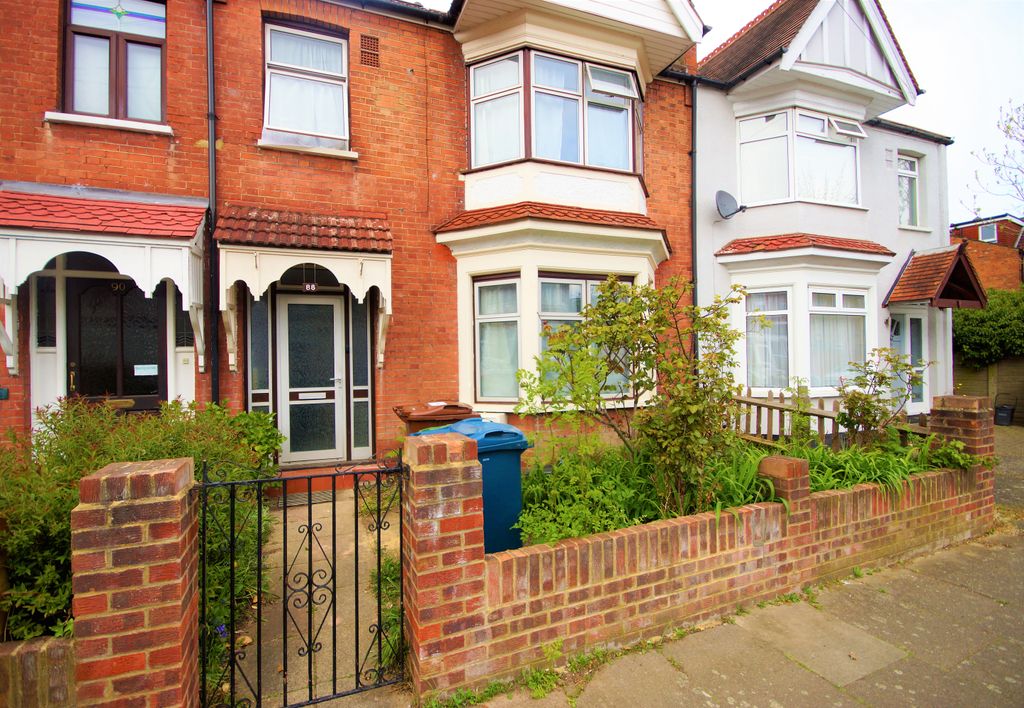 Property photo 1 of 16