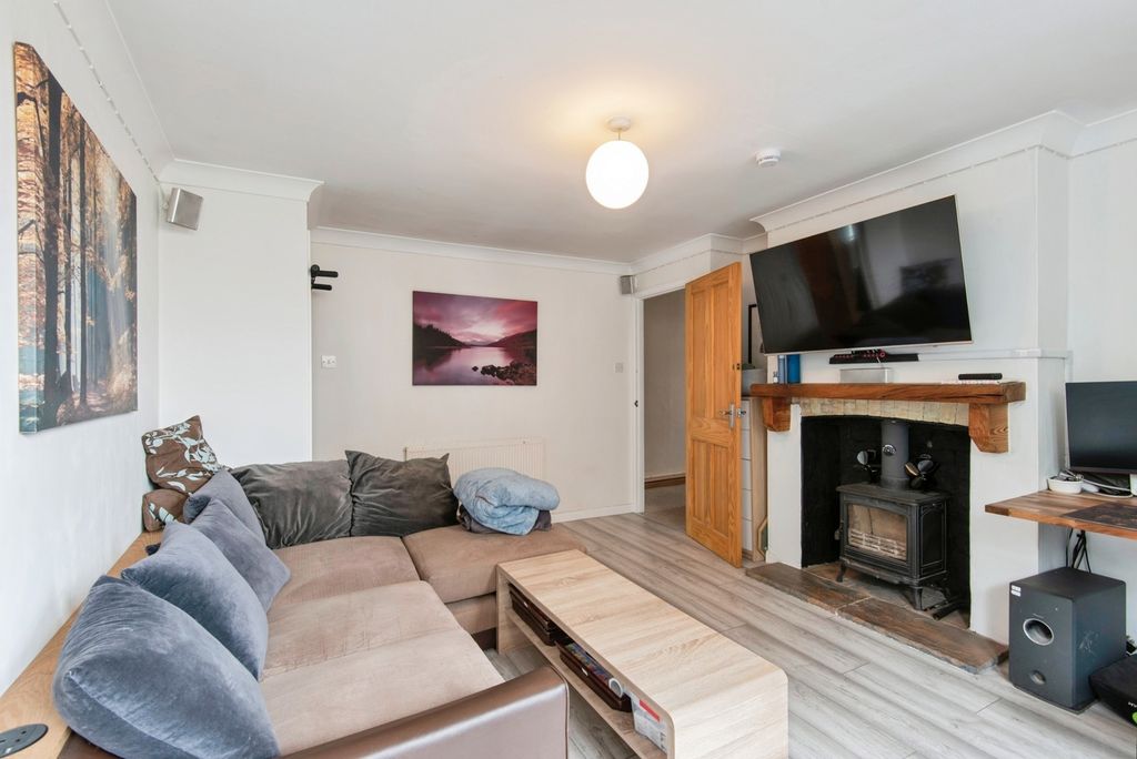 Property photo 3 of 16 Pbox-Img.Jpg