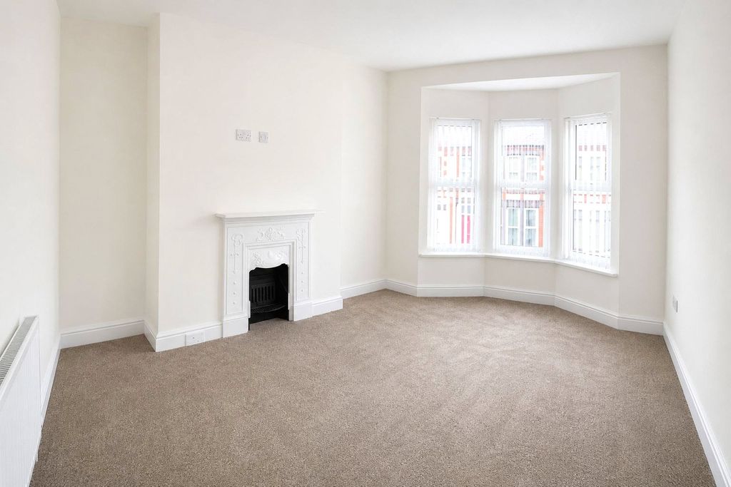 Property photo 3 of 3 Picture No. 04