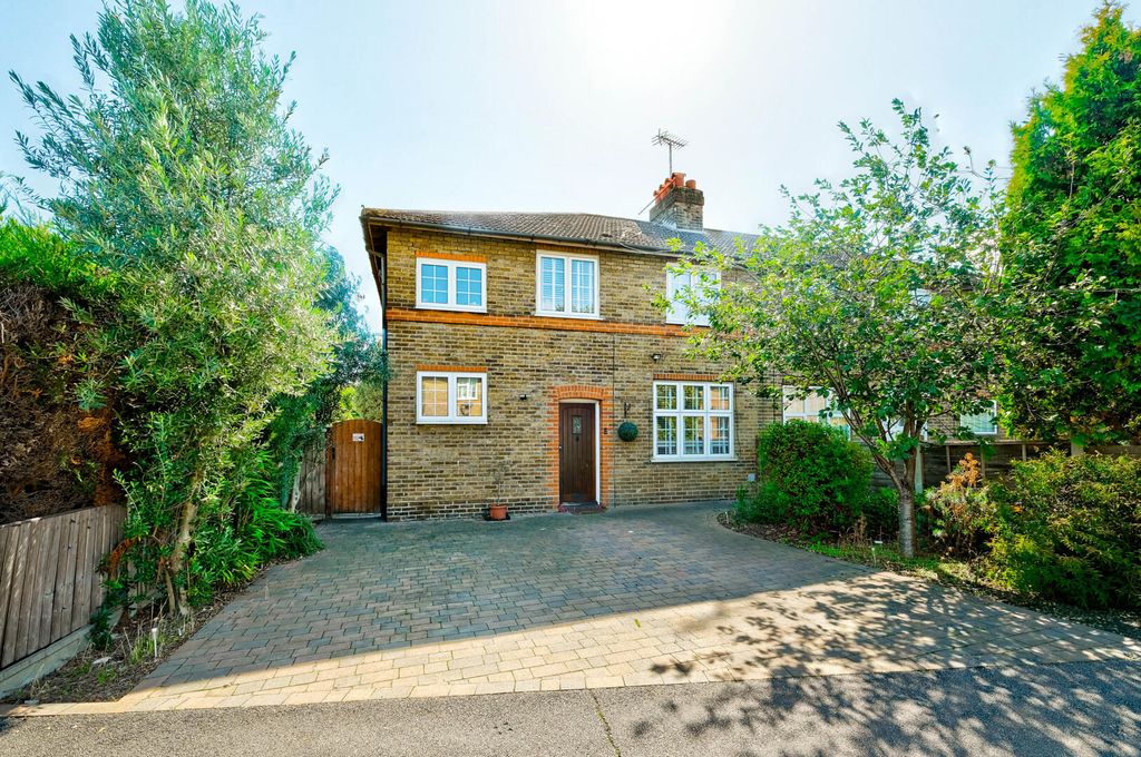 Property photo 1 of 24