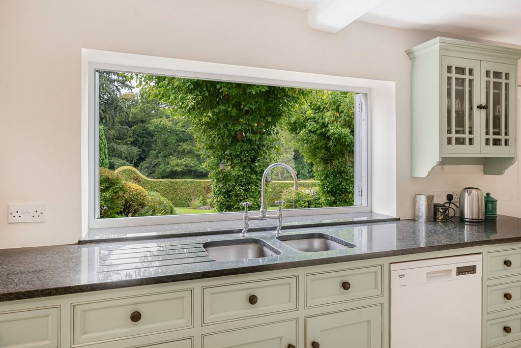Additional image 22 of 6 bed detached house for saleBrighton Road, Horsham RH13