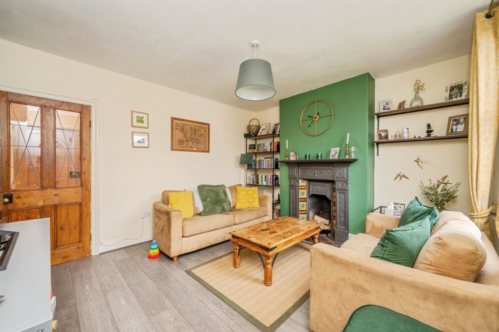 Property photo 2 of 20