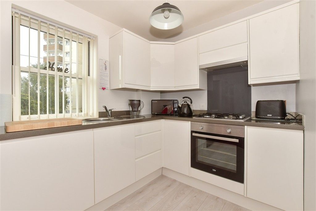 Property photo 2 of 12 Kitchen