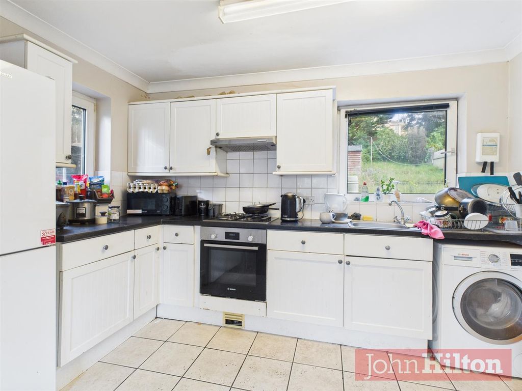 Property photo 3 of 10 Cam02534G0-Pr0574-Still004.Jpg