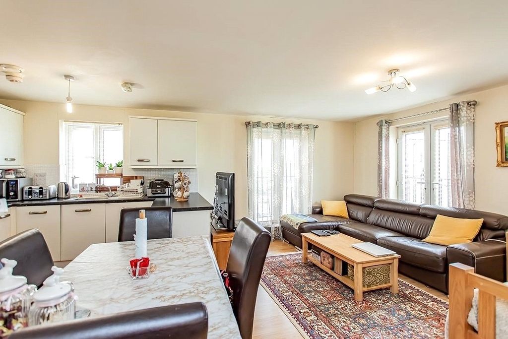 Property photo 2 of 8 Picture No. 05