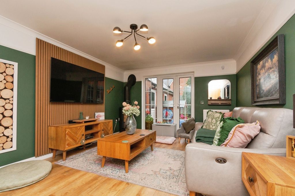 Property photo 3 of 23 Photo