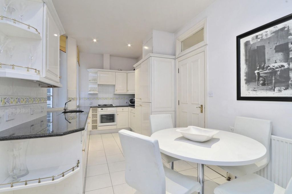 Property photo 3 of 8 Image
