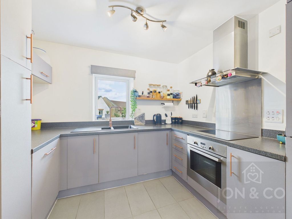 Property photo 2 of 5