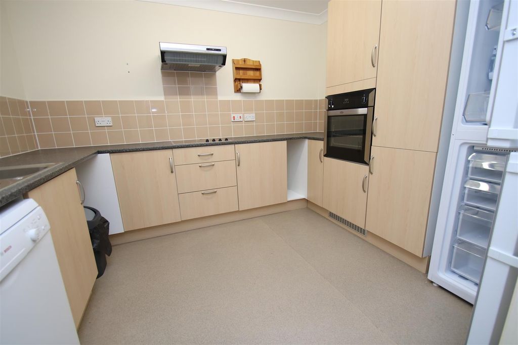 Property photo 3 of 15 Img_1046.Jpg