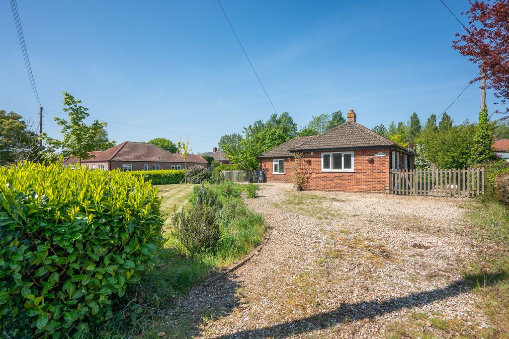 Property photo 1 of 18 Holmstead,Whissonsettroad,Colkirk-5