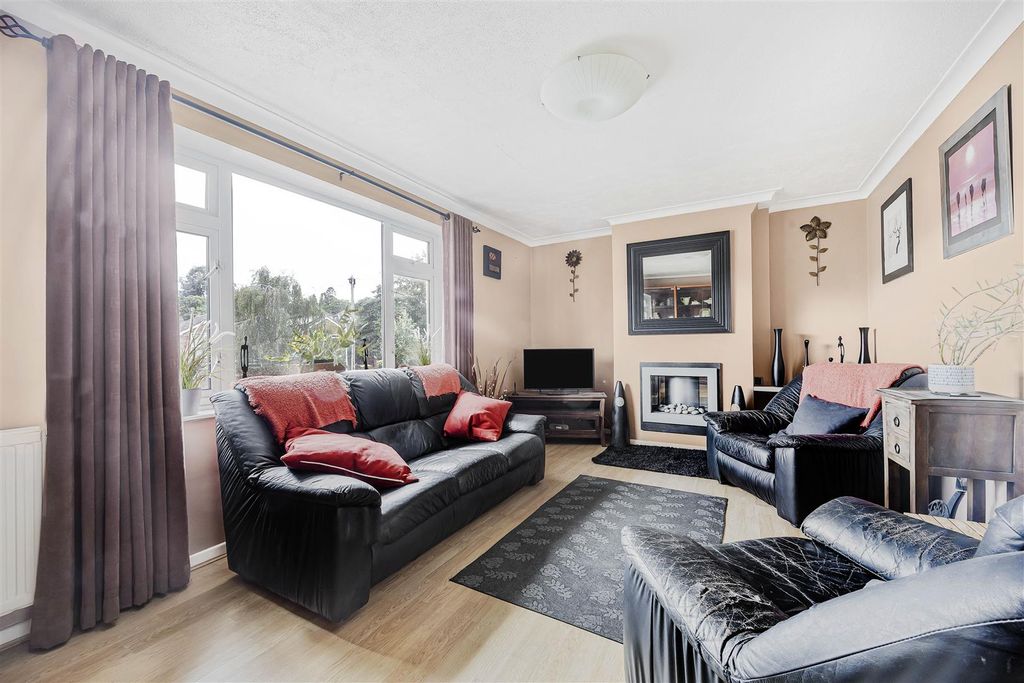 Property photo 2 of 16 16_61514.Jpg