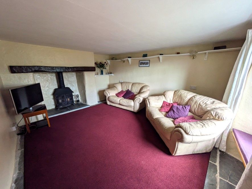 Property photo 2 of 12