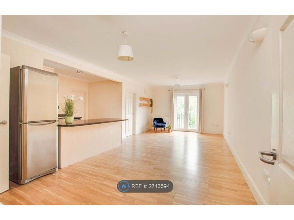 Property photo 3 of 8