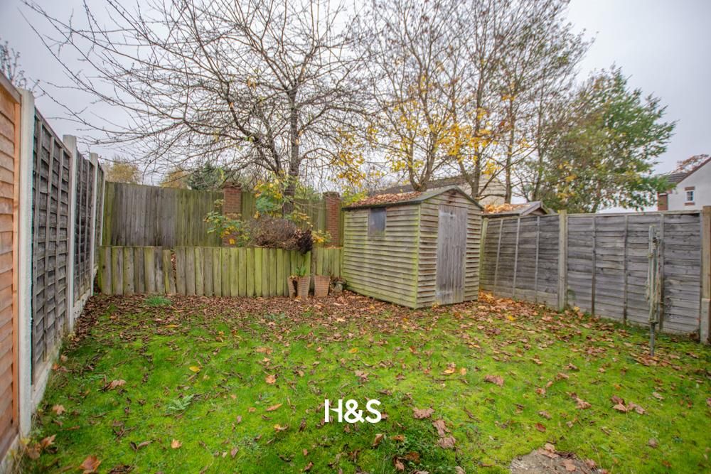 Property photo 2 of 8 12 Cardiff Grove Rear Garden.Jpg