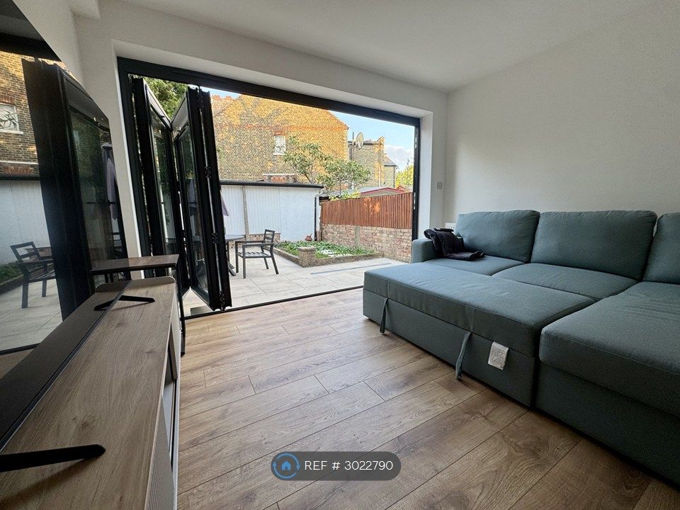 Property photo 1 of 34