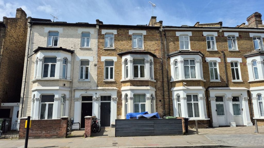 Property photo 2 of 9 Exterior