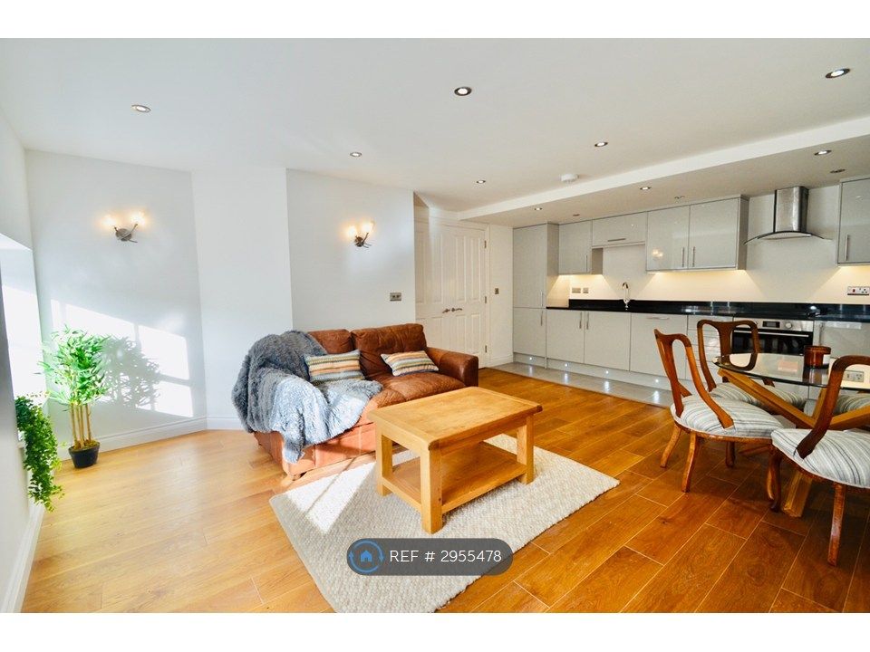 Property photo 1 of 19 Living Area / Kitchen