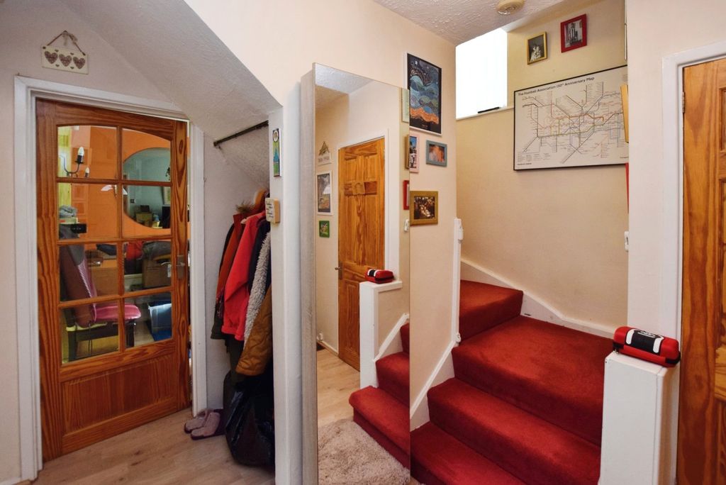 Property photo 3 of 19 Picture No. 22