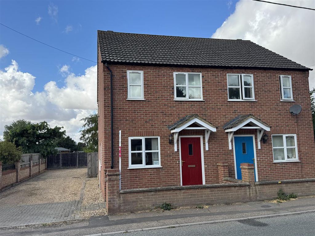 Property photo 1 of 11