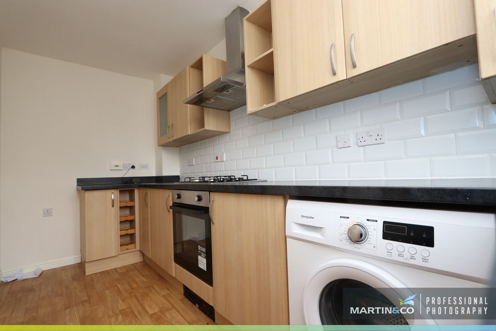 Property photo 3 of 22