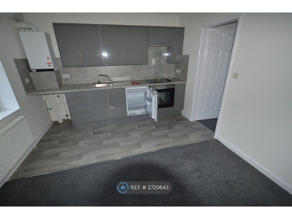 Property photo 1 of 4 Kitchen