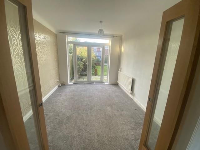 Property photo 3 of 11 Dining Room.Jpg