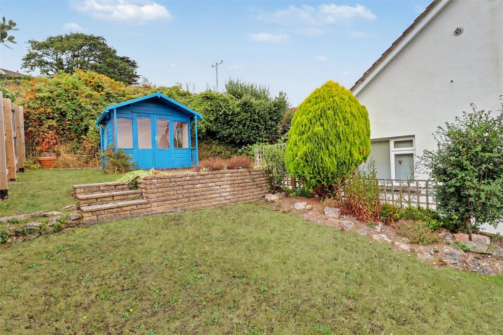 Property photo 3 of 6 3 - Picture No. 04