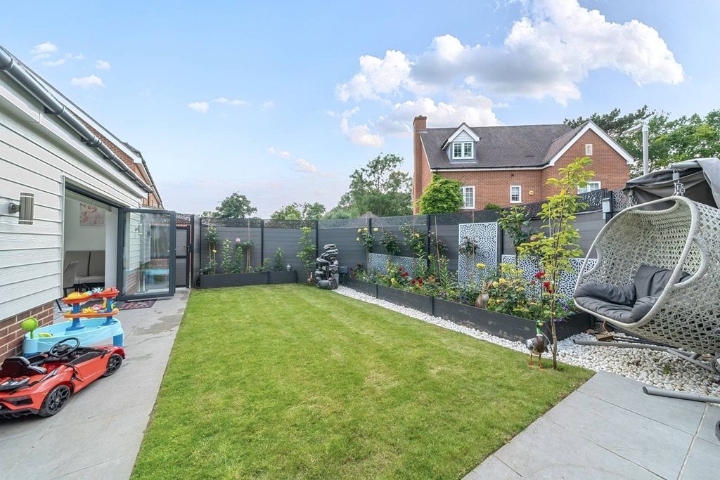 Property photo 3 of 34