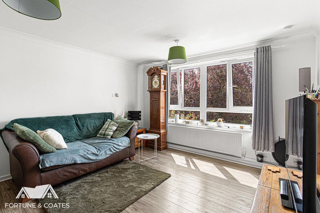 Property photo 3 of 10 Jocelyns_7.Jpg