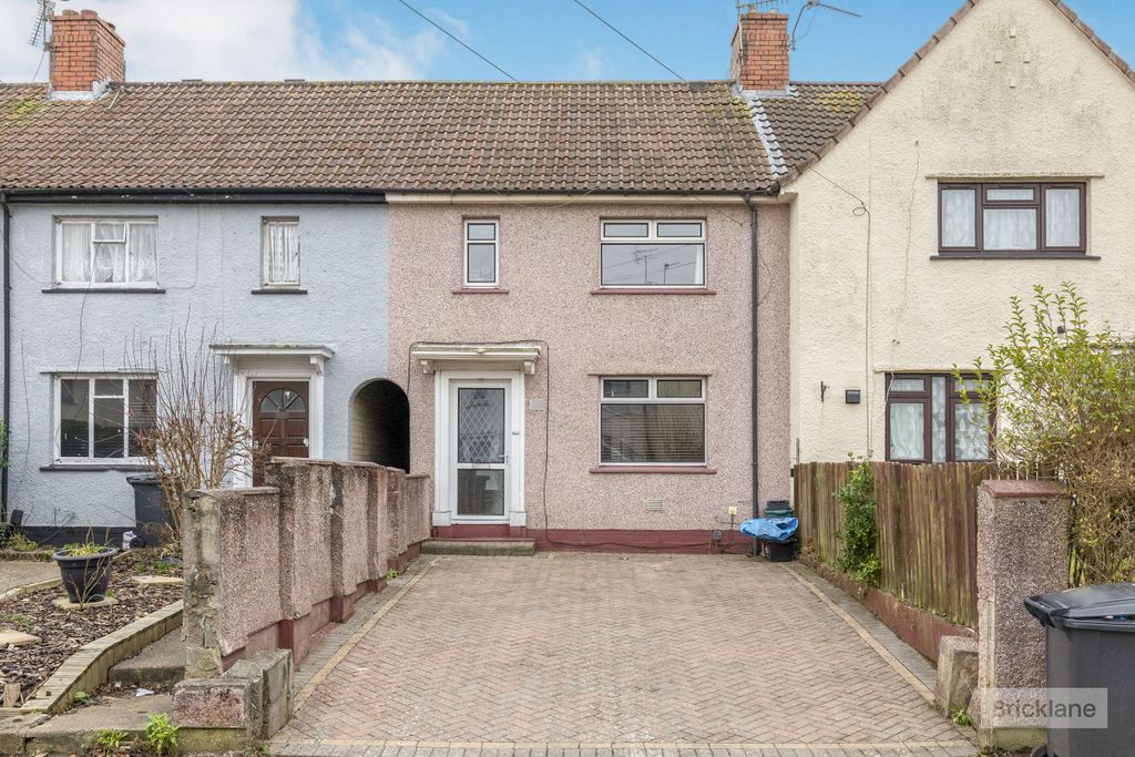 Property photo 3 of 13