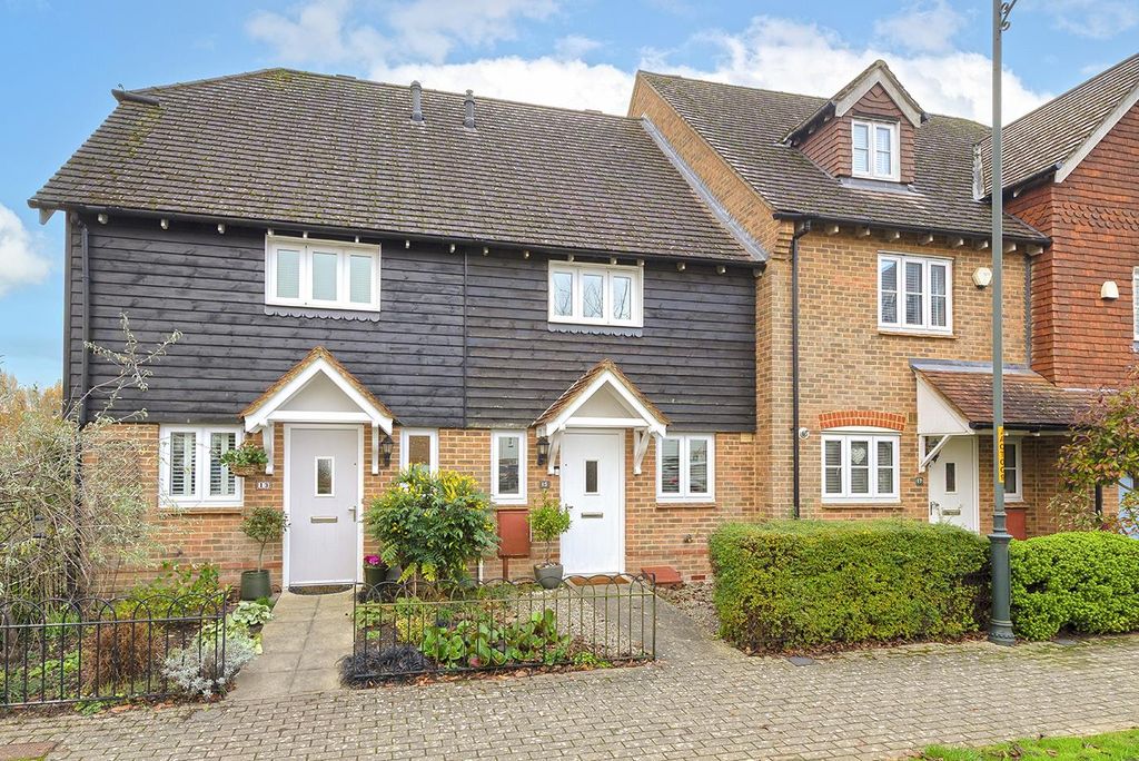 Property photo 1 of 12 Front