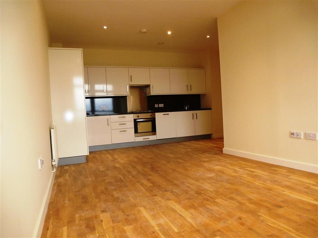 Property photo 1 of 6 Kitchen