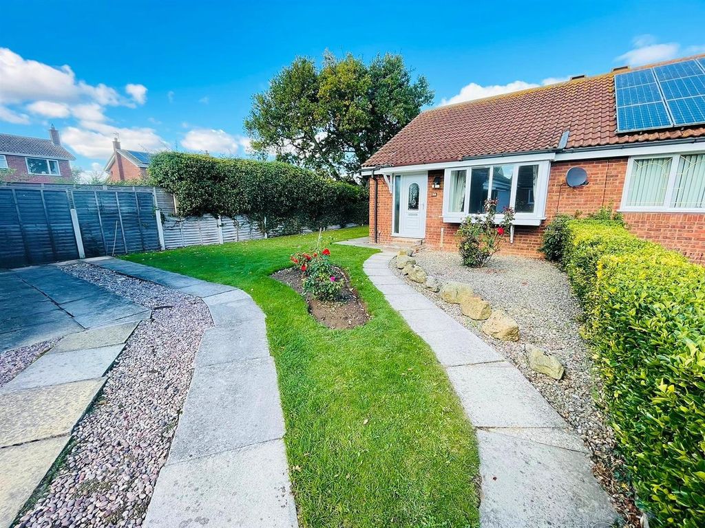 Property photo 1 of 11 Front