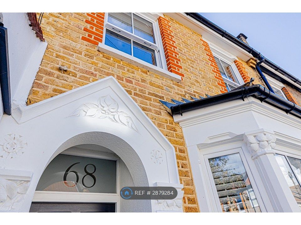 Property photo 2 of 34