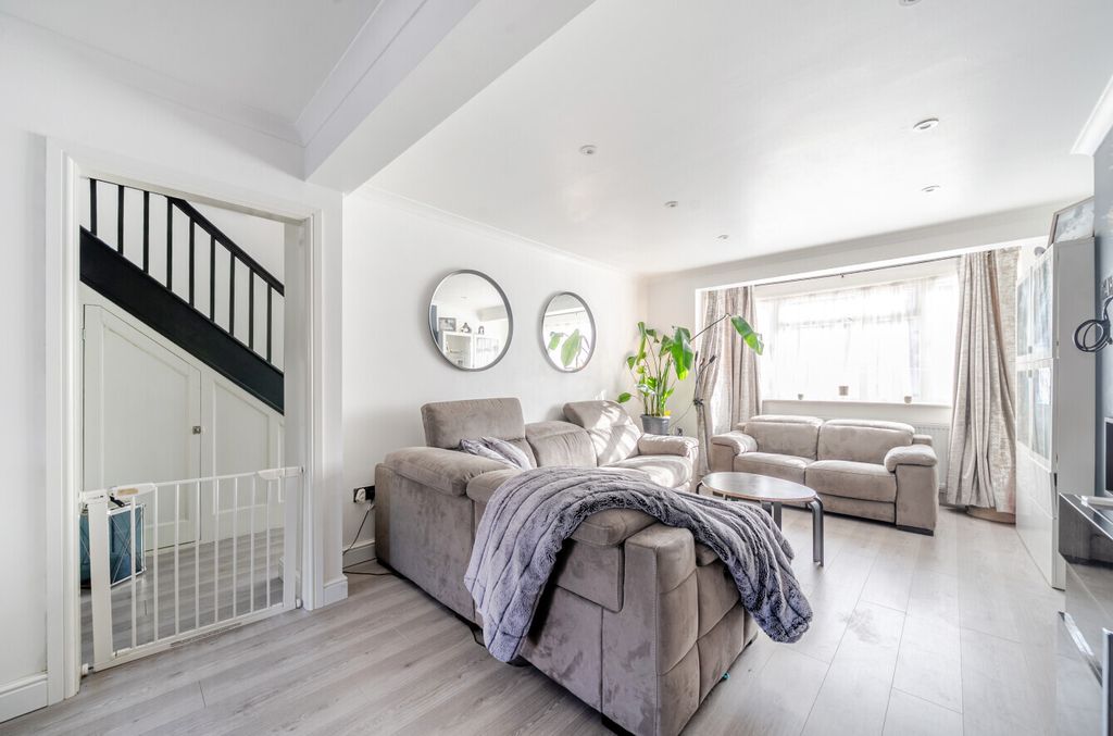 Property photo 3 of 18 Picture No. 08