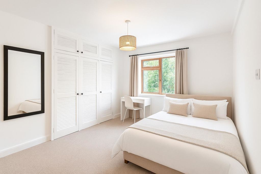 Property photo 2 of 8 Photo 11