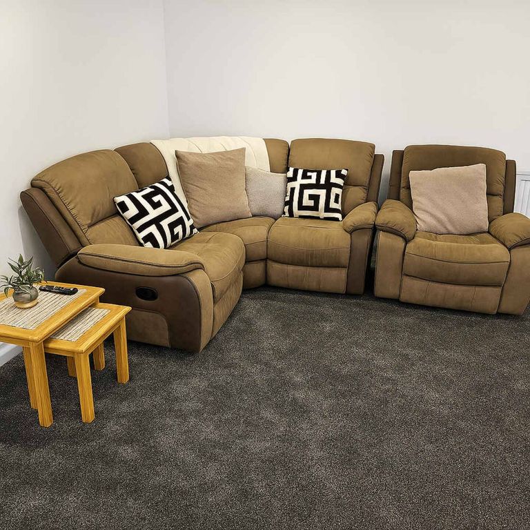 Property photo 2 of 3