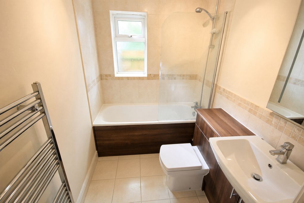 Property photo 3 of 6 Gf9El