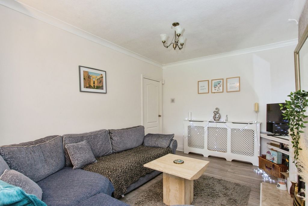 Property photo 3 of 14 Pbox-Img.Jpg