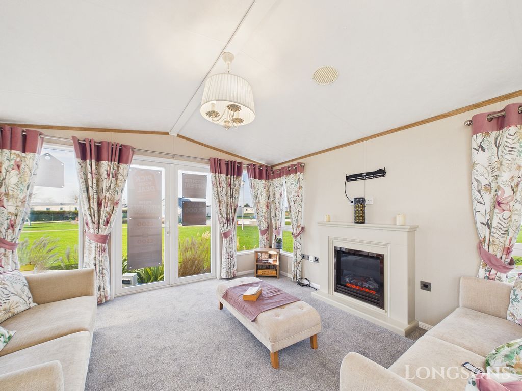 Property photo 3 of 21 Cam02173G0 Pr0334 Still050