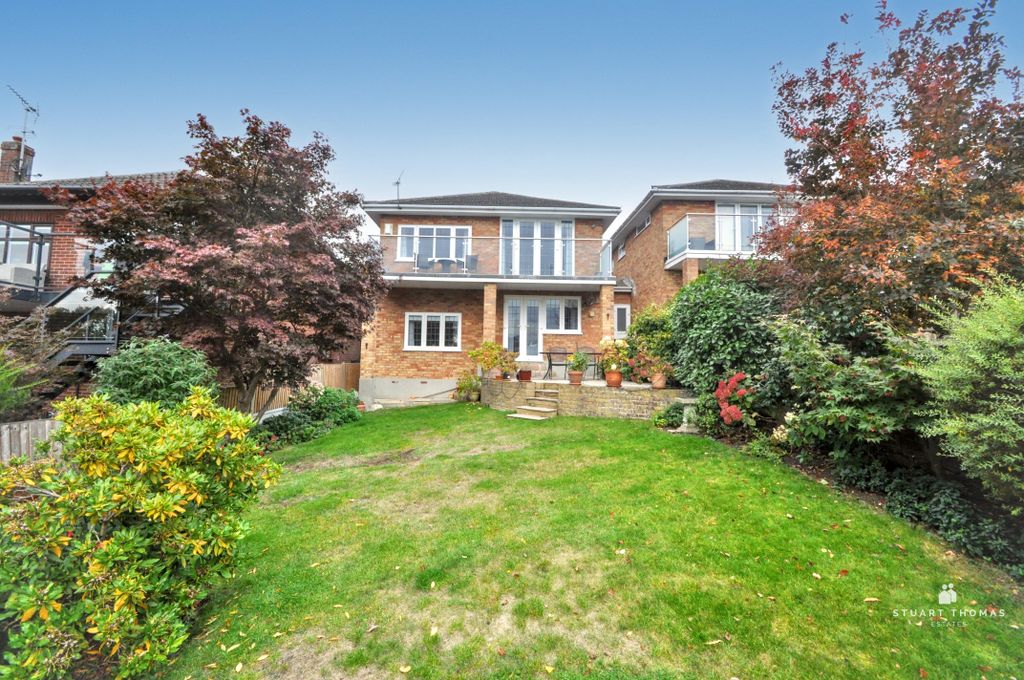 Property photo 3 of 19