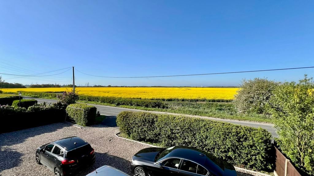 Property photo 3 of 22 Photo 17