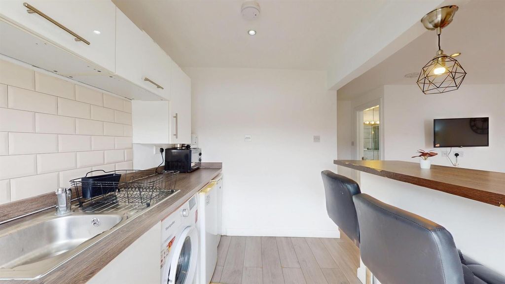 Property photo 2 of 10 68A8416E75Eff877B325c882_358965F3200B5c72Eec3606A7