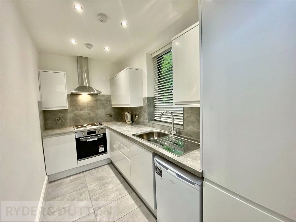 Property photo 3 of 24 Kitchen