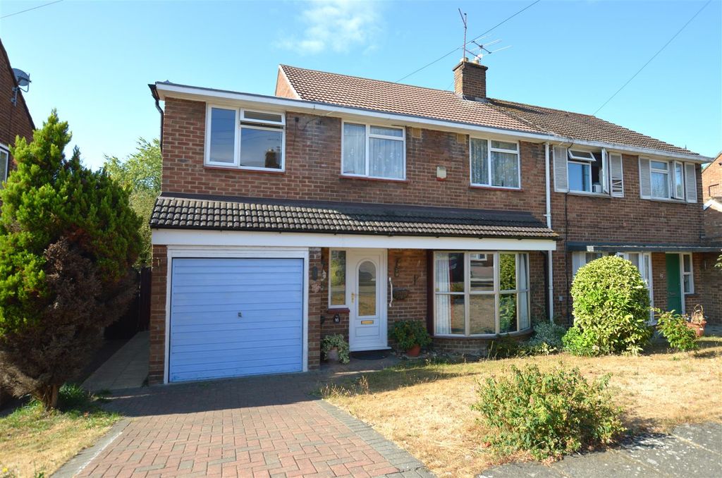 Property photo 1 of 15 16 Crane Park Road .Jpg